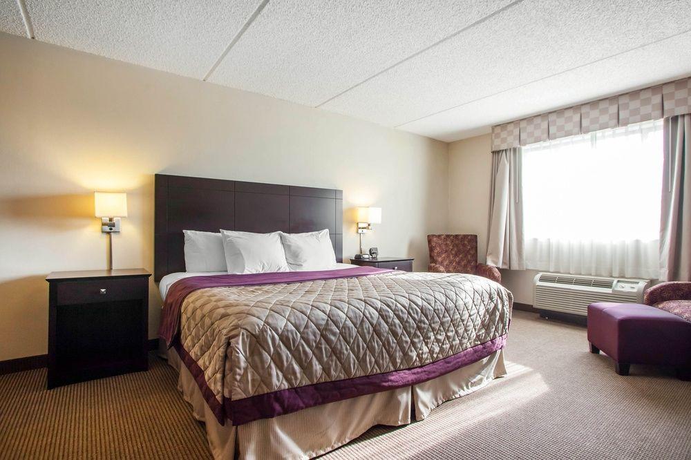 Four Points By Sheraton Milwaukee Airport Exteriör bild
