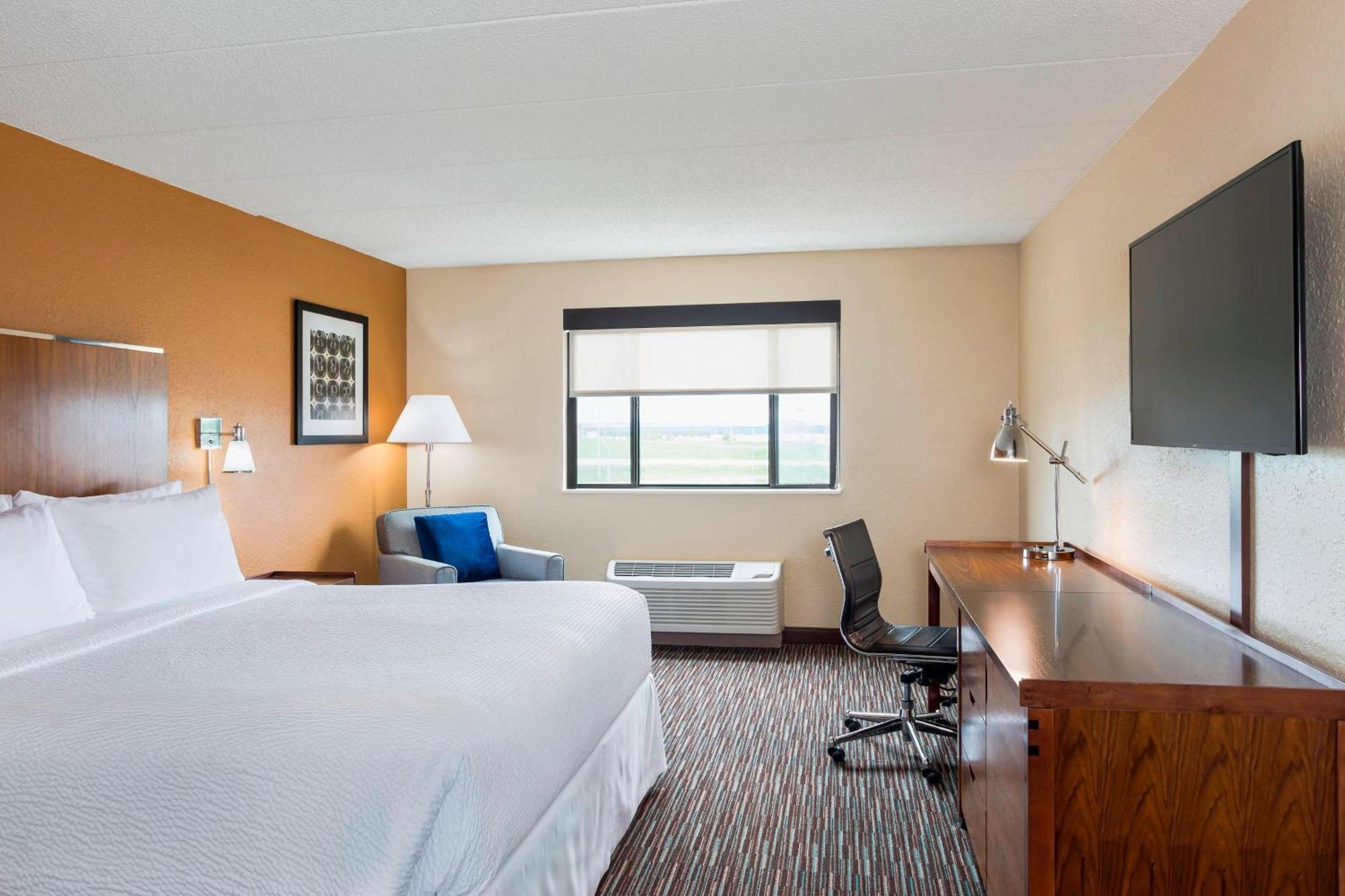 Four Points By Sheraton Milwaukee Airport Exteriör bild