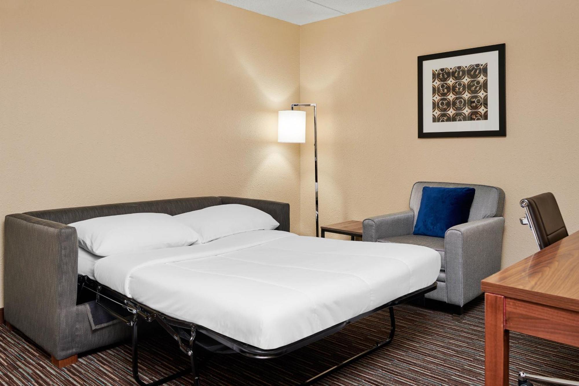 Four Points By Sheraton Milwaukee Airport Exteriör bild
