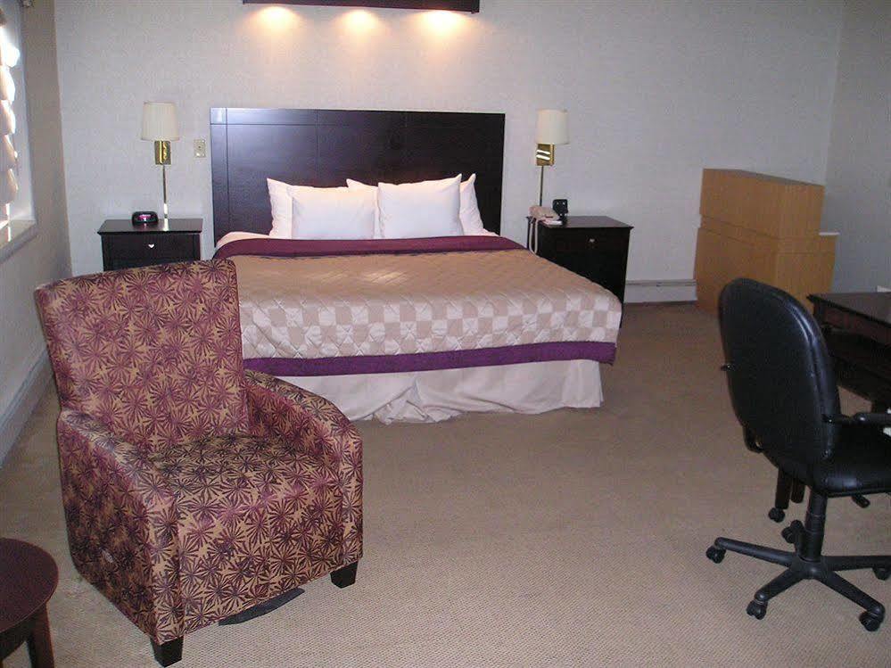 Four Points By Sheraton Milwaukee Airport Exteriör bild