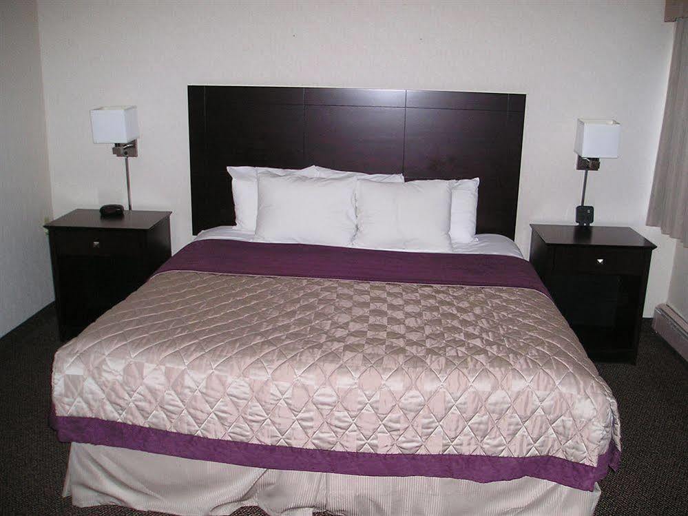 Four Points By Sheraton Milwaukee Airport Exteriör bild