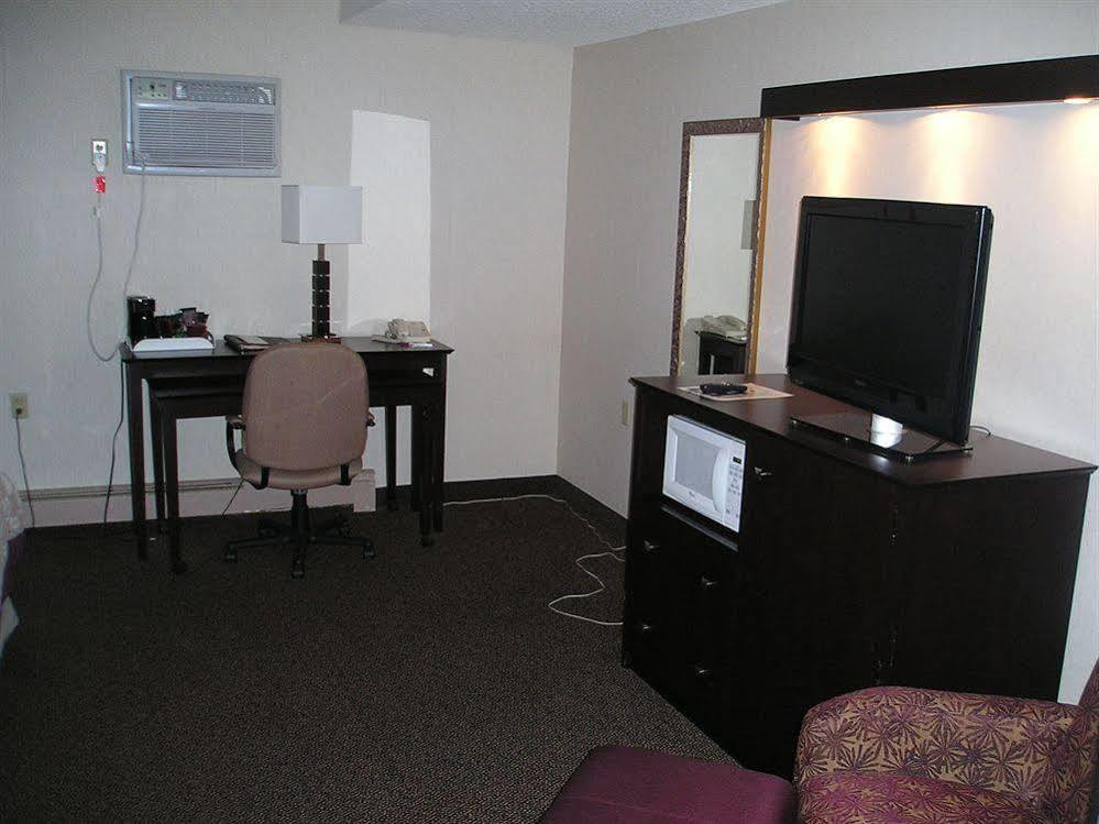 Four Points By Sheraton Milwaukee Airport Exteriör bild